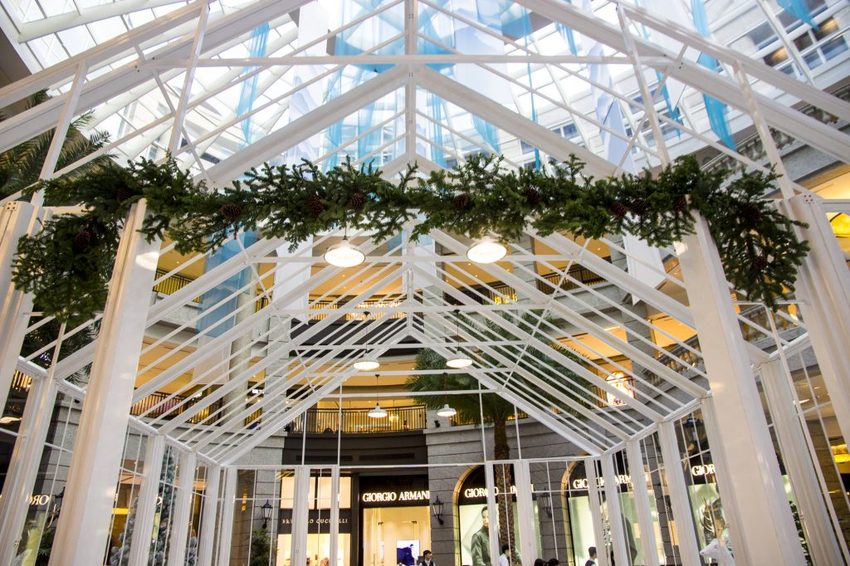 【台北活動】2018BELLAVITA寶麗聖誕奇境／貴婦百貨變成夢幻雪白世界，今年耶誕打卡必拍