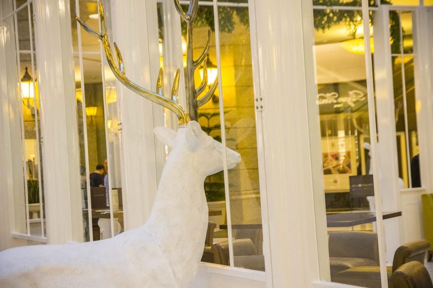 【台北活動】2018BELLAVITA寶麗聖誕奇境／貴婦百貨變成夢幻雪白世界，今年耶誕打卡必拍