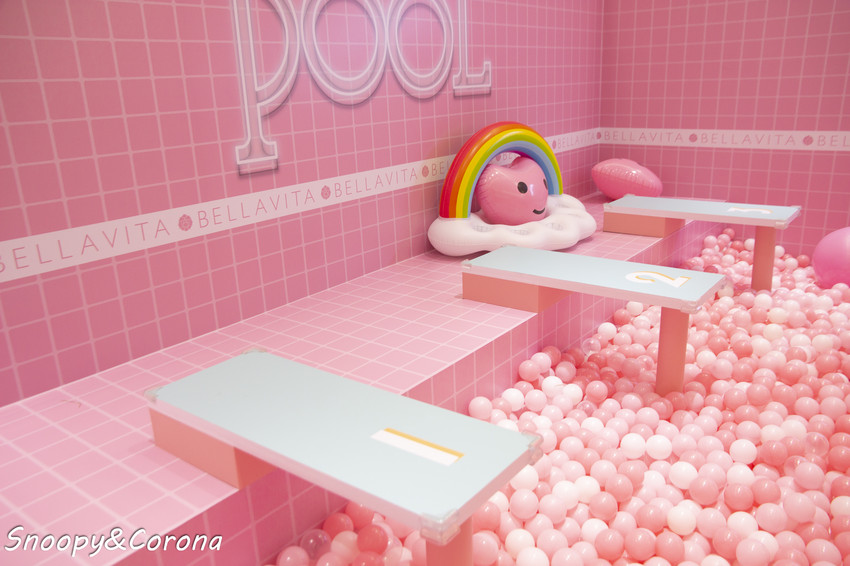 【玩樂．台北】BELLAVITA寶麗廣場粉紅運動小市集～粉紅色的游泳池、籃球場、淋浴間，最夢幻IG打卡景點 - 史努比遊樂園