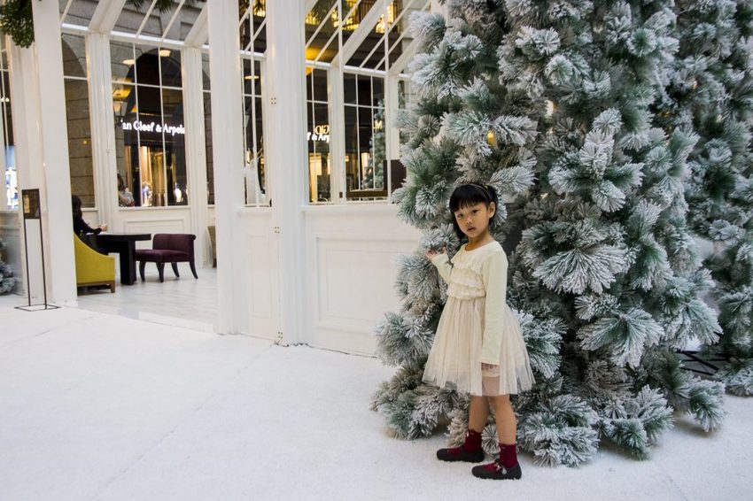 【台北活動】2018BELLAVITA寶麗聖誕奇境／貴婦百貨變成夢幻雪白世界，今年耶誕打卡必拍