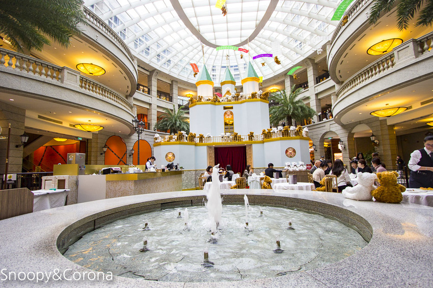 【台北活動】2019Bellavita寶麗廣塲耶誕佈置｜小熊王國大尋寶～上千隻熊熊與浪漫熊熊城堡信義區必拍