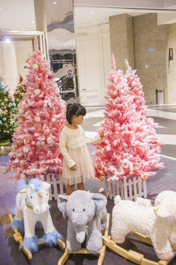 【台北活動】2018BELLAVITA寶麗聖誕奇境／貴婦百貨變成夢幻雪白世界，今年耶誕打卡必拍