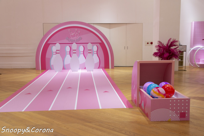 【玩樂．台北】BELLAVITA寶麗廣場粉紅運動小市集～粉紅色的游泳池、籃球場、淋浴間，最夢幻IG打卡景點 - 史努比遊樂園