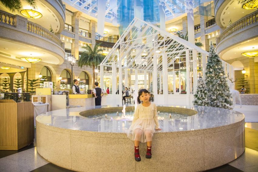 【台北活動】2018BELLAVITA寶麗聖誕奇境／貴婦百貨變成夢幻雪白世界，今年耶誕打卡必拍