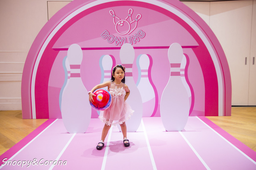 【玩樂．台北】BELLAVITA寶麗廣場粉紅運動小市集～粉紅色的游泳池、籃球場、淋浴間，最夢幻IG打卡景點 - 史努比遊樂園