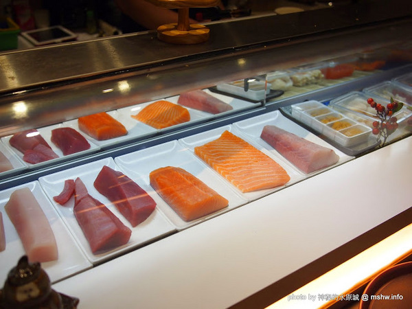 神川吞日式料理：【食記】台中Shen Chuan Tuen 神川吞日式料理.定食專賣@西屯中科水世界 : 料好實在,飽足感滿分喔^^