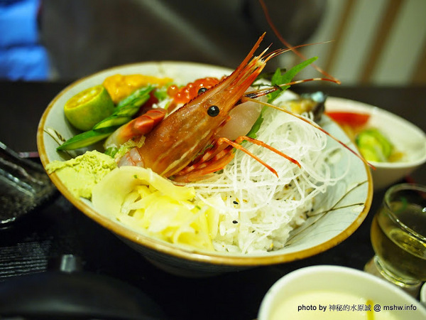 神川吞日式料理：【食記】台中Shen Chuan Tuen 神川吞日式料理.定食專賣@西屯中科水世界 : 料好實在,飽足感滿分喔^^