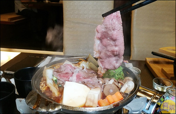 神川日式料理：中科美食。神川丼飯專賣。高CP值爆量肉山丼用料實在完勝連鎖丼飯店 值得再回訪