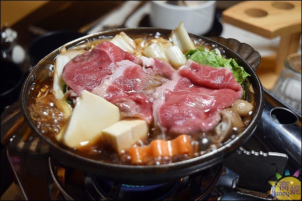 神川日式料理：中科美食。神川丼飯專賣。高CP值爆量肉山丼用料實在完勝連鎖丼飯店 值得再回訪