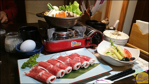 神川日式料理：中科美食。神川丼飯專賣。高CP值爆量肉山丼用料實在完勝連鎖丼飯店 值得再回訪