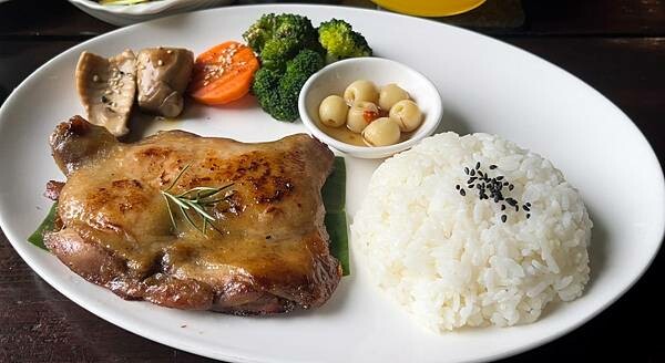 LINE_ALBUM_2022517_220517_12