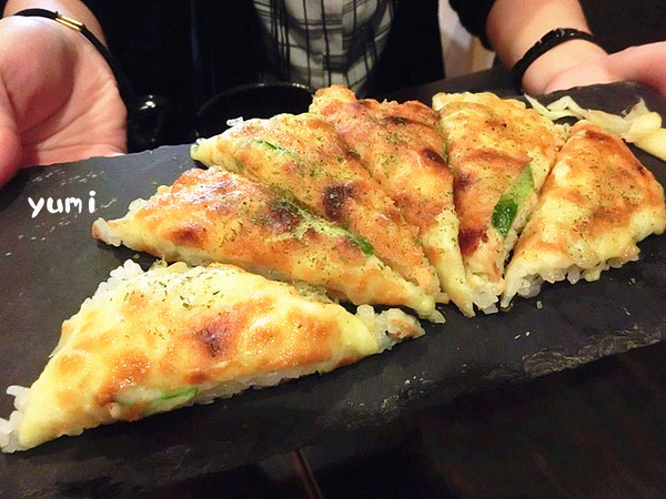 桀すし日本料理:【台中食記】公益路平價日本料理!高cp值~生牛肉片&披薩握壽司讓人回味無窮@桀すし日本料理 桀すし日本料理:【台中食記】公益路平價日本料理!高cp值~生牛肉片&披薩握壽司讓人回味無窮@桀すし日本料理