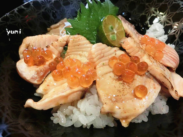 桀すし日本料理:【台中食記】公益路平價日本料理!高cp值~生牛肉片&披薩握壽司讓人回味無窮@桀すし日本料理 桀すし日本料理:【台中食記】公益路平價日本料理!高cp值~生牛肉片&披薩握壽司讓人回味無窮@桀すし日本料理