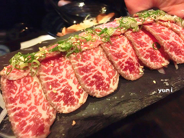 桀すし日本料理:【台中食記】公益路平價日本料理!高cp值~生牛肉片&披薩握壽司讓人回味無窮@桀すし日本料理 桀すし日本料理:【台中食記】公益路平價日本料理!高cp值~生牛肉片&披薩握壽司讓人回味無窮@桀すし日本料理