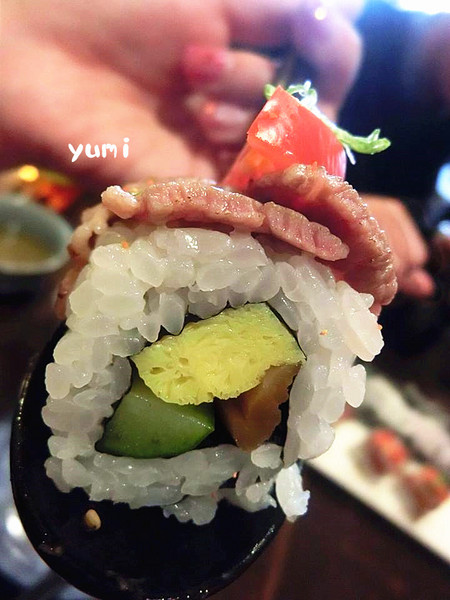 桀すし日本料理:【台中食記】公益路平價日本料理!高cp值~生牛肉片&披薩握壽司讓人回味無窮@桀すし日本料理 桀すし日本料理:【台中食記】公益路平價日本料理!高cp值~生牛肉片&披薩握壽司讓人回味無窮@桀すし日本料理