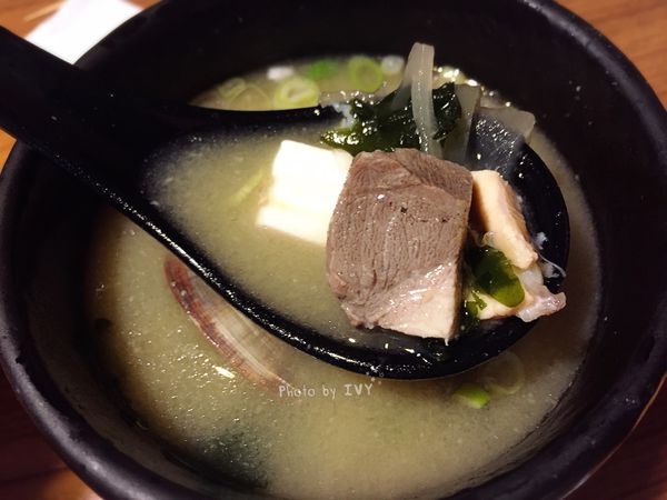 桀壽司 海大蛤魚頭味增湯