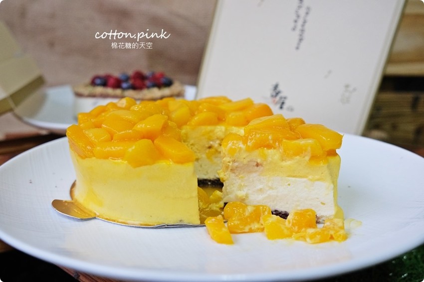 台中必吃爆漿乳酪蛋糕叫人流口水-彌月蛋糕就選他!杏屋最新雙人下午茶套餐~三層下午茶超豐富 台中必吃爆漿乳酪蛋糕叫人流口水-彌月蛋糕就選他!杏屋最新雙人下午茶套餐~三層下午茶超豐富