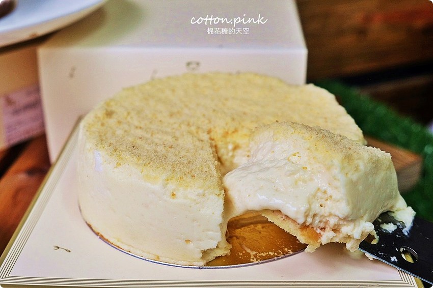 台中必吃爆漿乳酪蛋糕叫人流口水-彌月蛋糕就選他!杏屋最新雙人下午茶套餐~三層下午茶超豐富 台中必吃爆漿乳酪蛋糕叫人流口水-彌月蛋糕就選他!杏屋最新雙人下午茶套餐~三層下午茶超豐富