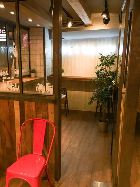 RABBIT RABBIT Premium兔子兔子美式餐廳 - 裝潢正點，樂趣滿點