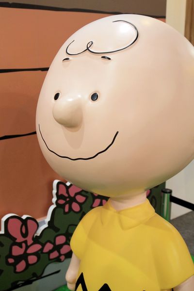 Snoopy 65週年巡迴特展，走進花生漫畫，獨家邀請史努比妹妹Belle(貝兒)，台北松山文創園區，