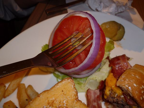 House Bistro 好適廚坊：紮實多汁的經典牛肉堡--House Bistro 好適廚坊口碑券体驗心得