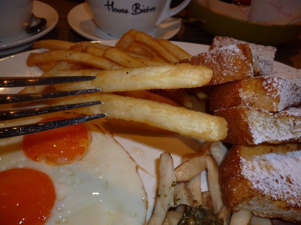 House Bistro 好適廚坊：紮實多汁的經典牛肉堡--House Bistro 好適廚坊口碑券体驗心得