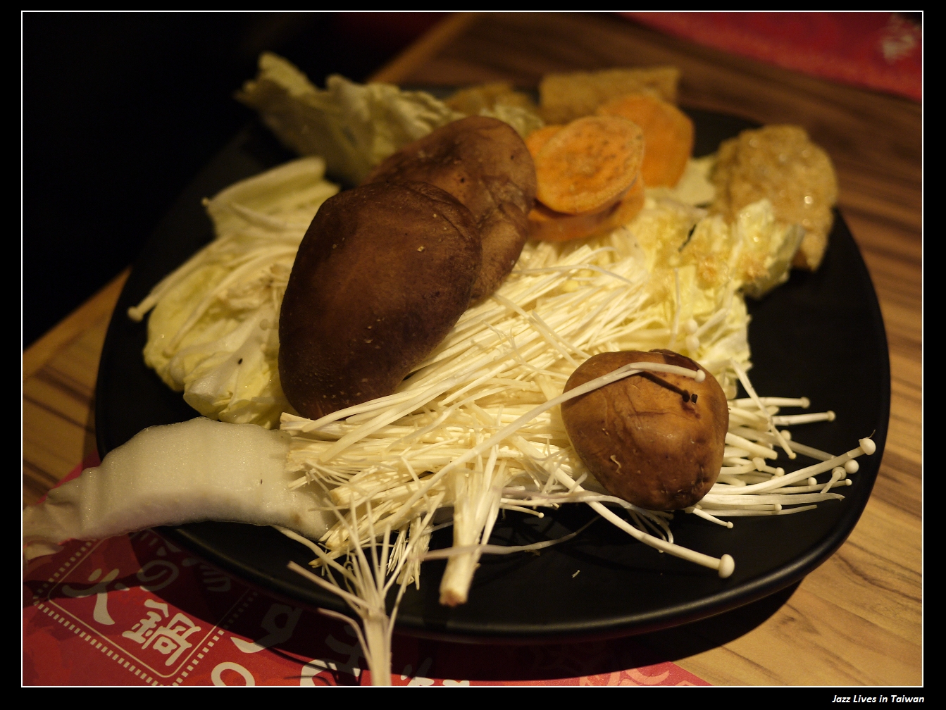 [品鼎殿日式壽喜燒] 平價壽喜燒, 招牌肉捲起司, 另類的創意組合~