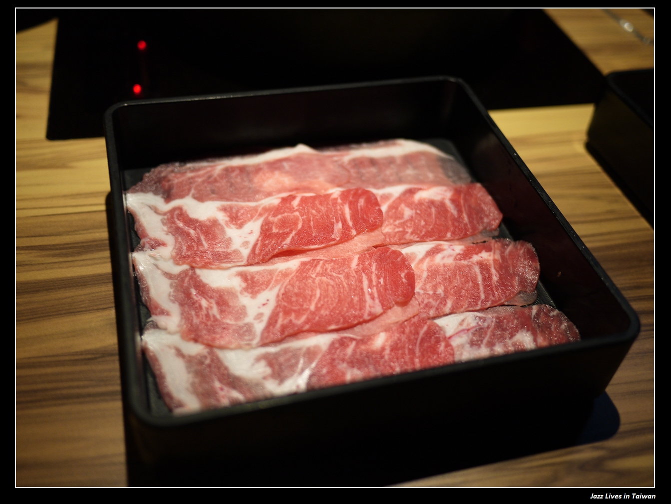 [品鼎殿日式壽喜燒] 平價壽喜燒, 招牌肉捲起司, 另類的創意組合~