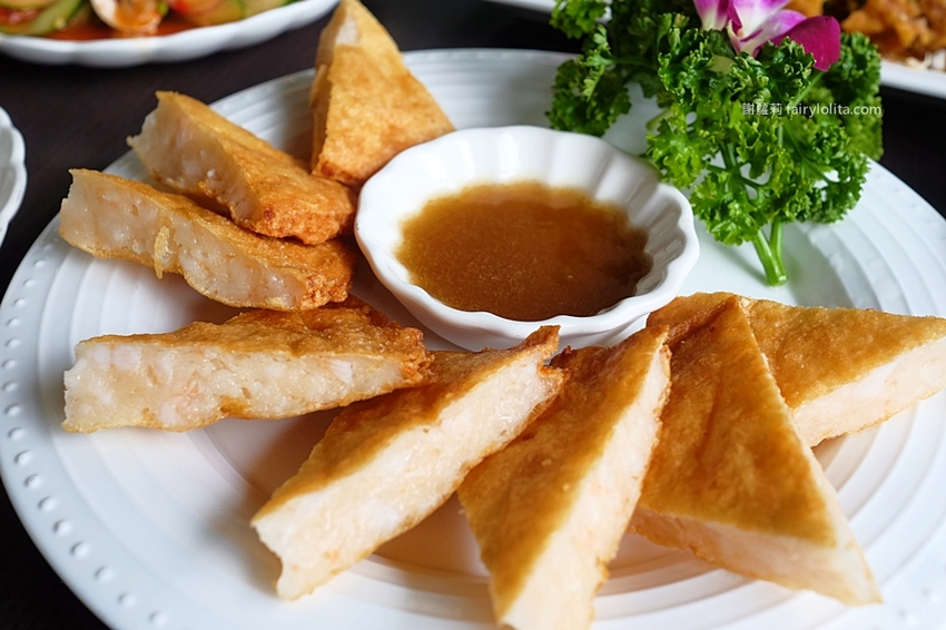 曼谷皇朝。挑戰全台超高CP值泰式料理,只要59元就能吃得到,消費滿700元再送椒麻雞! @蹦啾♥謝蘿莉 La vie heureuse