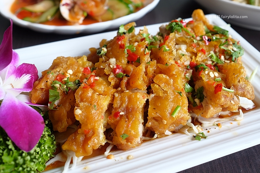 曼谷皇朝。挑戰全台超高CP值泰式料理,只要59元就能吃得到,消費滿700元再送椒麻雞! @蹦啾♥謝蘿莉 La vie heureuse