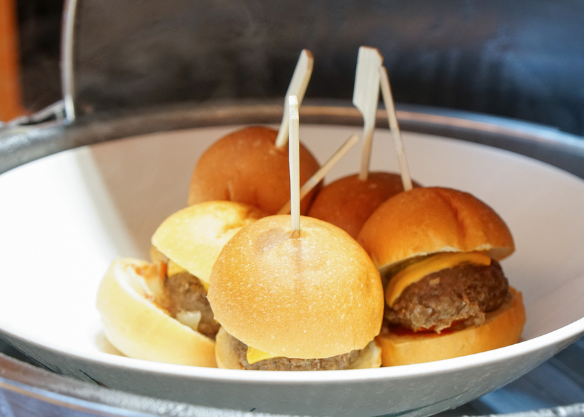 [高雄自助餐推薦]君鴻國際酒店百匯栢麗廳-高雄最美高空自助餐餐廳x豐富菜色高C/P值 - 美食好芃友