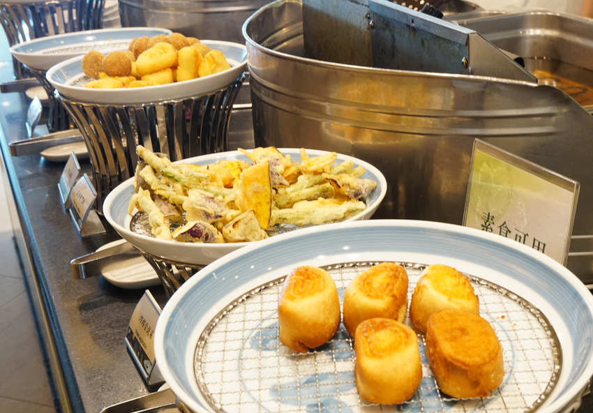 [高雄自助餐推薦]君鴻國際酒店百匯栢麗廳-高雄最美高空自助餐餐廳x豐富菜色高C/P值 - 美食好芃友