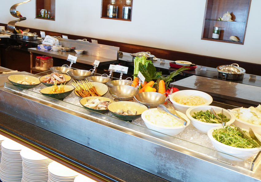 [高雄自助餐推薦]君鴻國際酒店百匯栢麗廳-高雄最美高空自助餐餐廳x豐富菜色高C/P值 - 美食好芃友