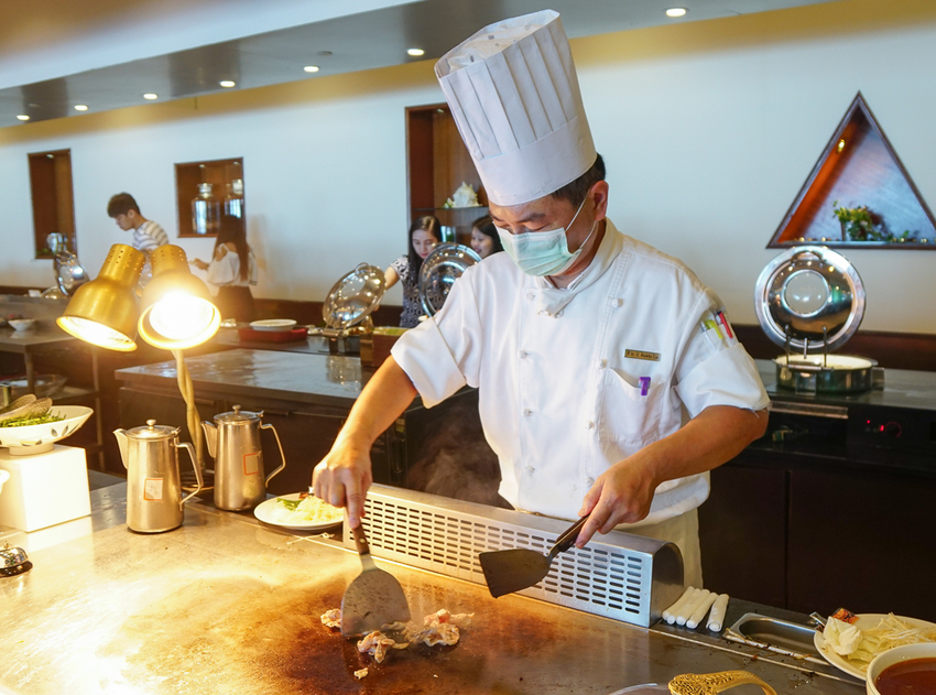 [高雄自助餐推薦]君鴻國際酒店百匯栢麗廳-高雄最美高空自助餐餐廳x豐富菜色高C/P值 - 美食好芃友