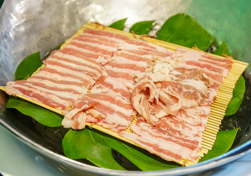 [高雄自助餐推薦]君鴻國際酒店百匯栢麗廳-高雄最美高空自助餐餐廳x豐富菜色高C/P值 - 美食好芃友