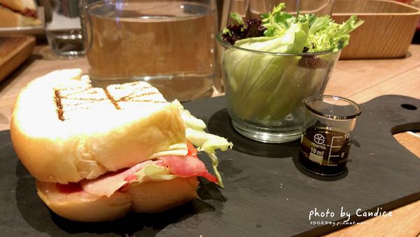 15-10-25-00-50-06-118_deco.jpg 15-10-25-00-50-06-118_deco.jpg