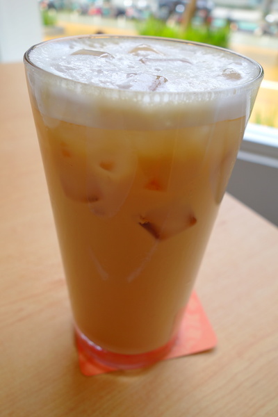 叉子ㄨ子：1031125[官本金文愛台灣]台中市西屯區叉子ㄨ子X子輕井澤新品牌挑高大空間有沙坑可玩耍現做美食拍照的好所在市議會旁