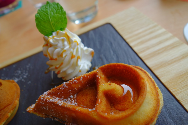 叉子ㄨ子：1031125[官本金文愛台灣]台中市西屯區叉子ㄨ子X子輕井澤新品牌挑高大空間有沙坑可玩耍現做美食拍照的好所在市議會旁