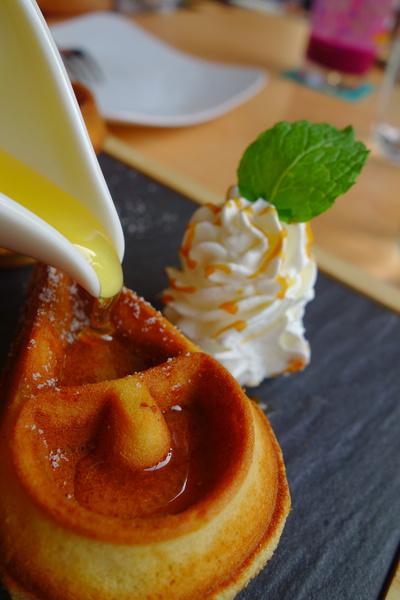 叉子ㄨ子：1031125[官本金文愛台灣]台中市西屯區叉子ㄨ子X子輕井澤新品牌挑高大空間有沙坑可玩耍現做美食拍照的好所在市議會旁