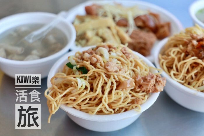 彰化市美食推薦！必吃新町米糕爌肉飯，豬腳 米糕香氣都滿分。