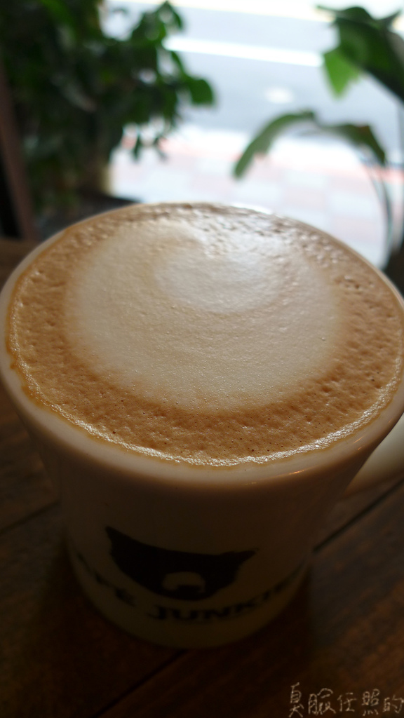 P1030977-12.jpg P1030977-12.jpg