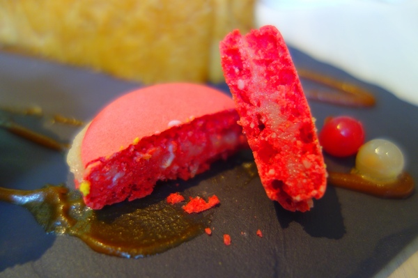 咖啡瑪榭Cafe Marche(台中店)：1040305[官本金文愛台灣]台中市西區從台北紅到台中的甜點之王Café Marché咖啡瑪榭獨棟歐式庭園風美味氣氛棒