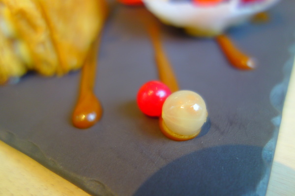 咖啡瑪榭Cafe Marche(台中店)：1040305[官本金文愛台灣]台中市西區從台北紅到台中的甜點之王Café Marché咖啡瑪榭獨棟歐式庭園風美味氣氛棒