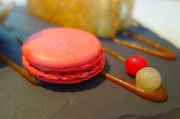 咖啡瑪榭Cafe Marche(台中店)：1040305[官本金文愛台灣]台中市西區從台北紅到台中的甜點之王Café Marché咖啡瑪榭獨棟歐式庭園風美味氣氛棒