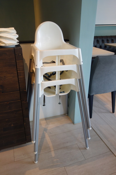 咖啡瑪榭Cafe Marche(台中店)：1040305[官本金文愛台灣]台中市西區從台北紅到台中的甜點之王Café Marché咖啡瑪榭獨棟歐式庭園風美味氣氛棒