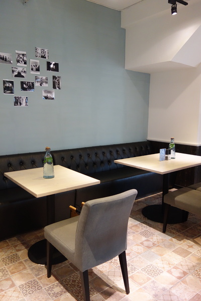 咖啡瑪榭Cafe Marche(台中店)：1040305[官本金文愛台灣]台中市西區從台北紅到台中的甜點之王Café Marché咖啡瑪榭獨棟歐式庭園風美味氣氛棒