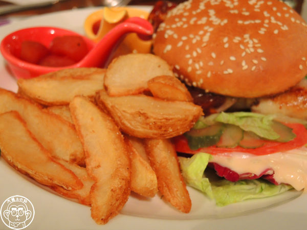 藝廊景觀酒食館：呷飽祙【新北板橋･藝廊景觀酒食館Sky Gallery】景色美氣氛佳的景觀餐廳