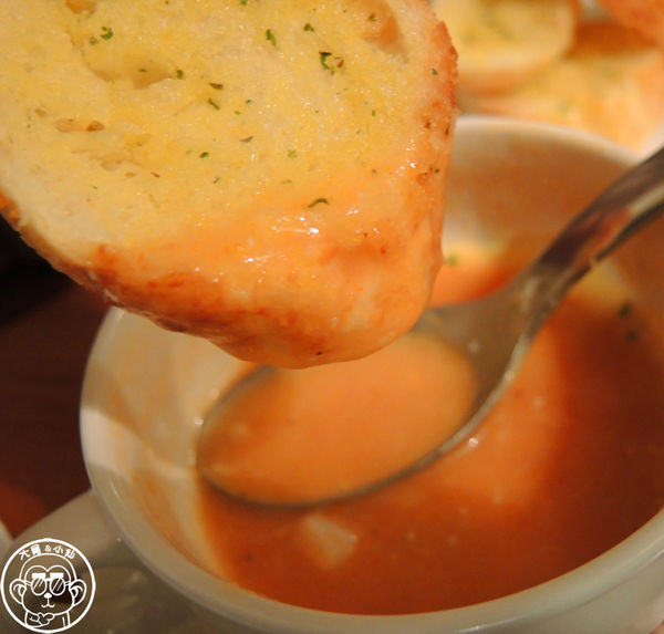 藝廊景觀酒食館：呷飽祙【新北板橋･藝廊景觀酒食館Sky Gallery】景色美氣氛佳的景觀餐廳