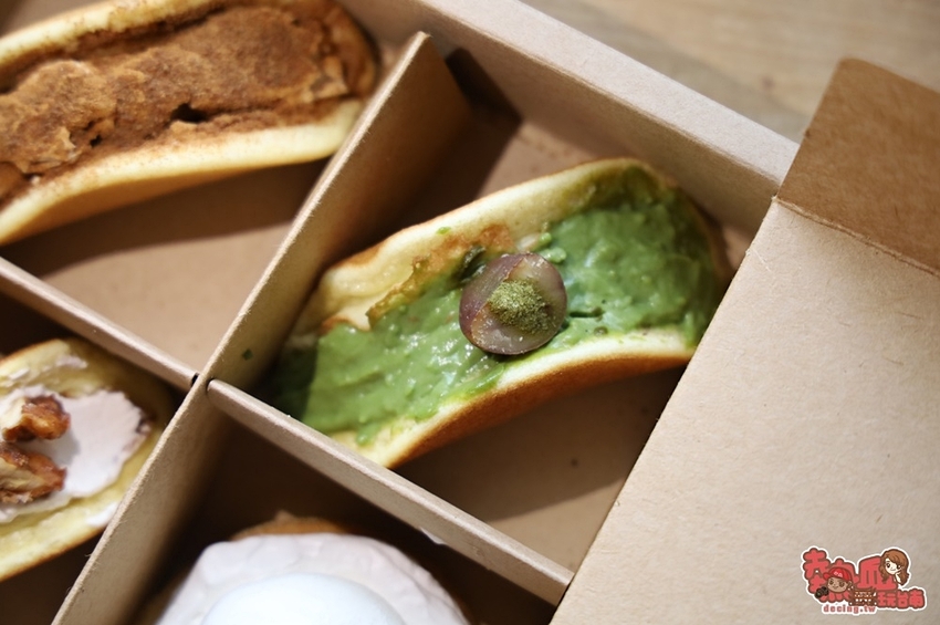 【台南甜點】台南首間「半月燒寶盒」開賣！六款不同風味一次吃到，天天限量手工製作只有20盒：kokoni cafe - 熱血玩台南。跳躍新世界