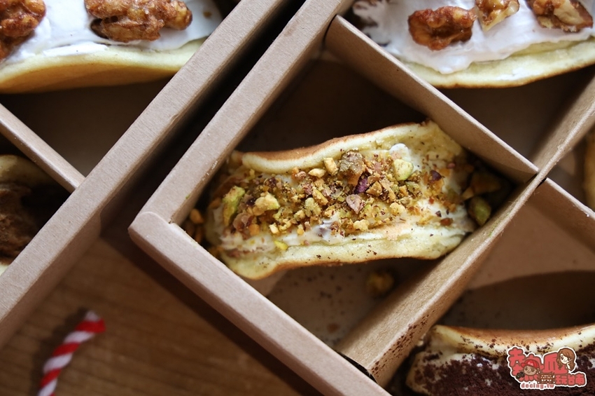 【台南甜點】台南首間「半月燒寶盒」開賣！六款不同風味一次吃到，天天限量手工製作只有20盒：kokoni cafe - 熱血玩台南。跳躍新世界